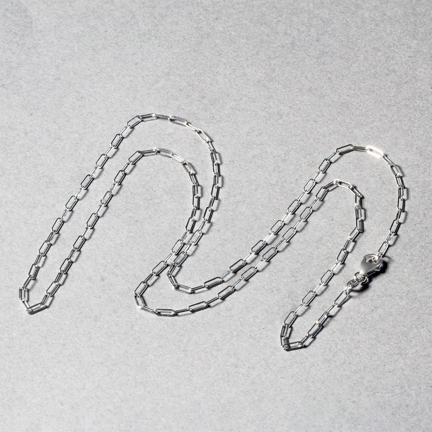 14K White Gold Fine Paperclip Chain (1.50 mm)